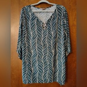 Amiana Teal and White Leaf Pattern Blouse
